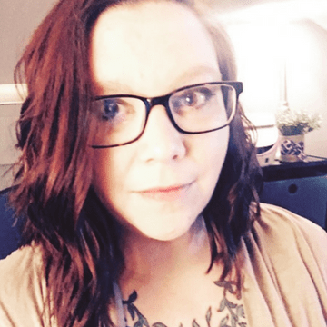 Aimee author pic 360x360